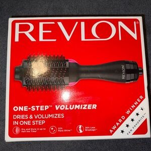 Revlon One-Step Volumizer Hair Tool - Black and Pink
